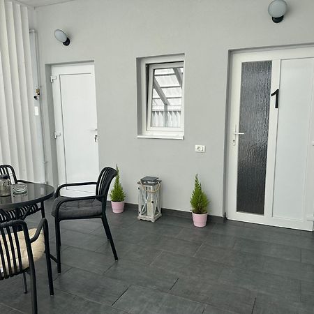 Aparthouse 1 Lugoj Exterior foto